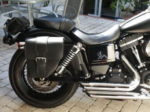 Sacoche Myleatherbikes Harley Dyna Street Bob_84